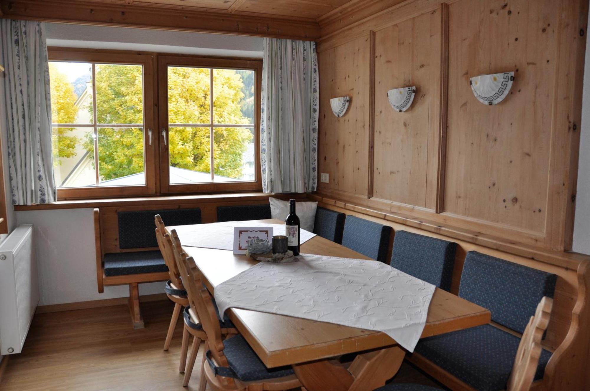 Saffretta Ferienwohnungen Ischgl Exterior photo